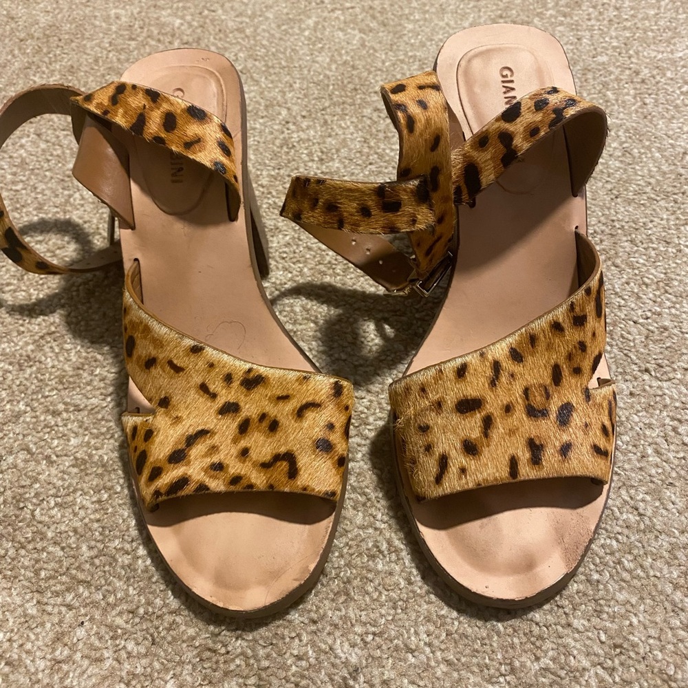Gianni Bini Marilane Leopard Haircalf Wedges